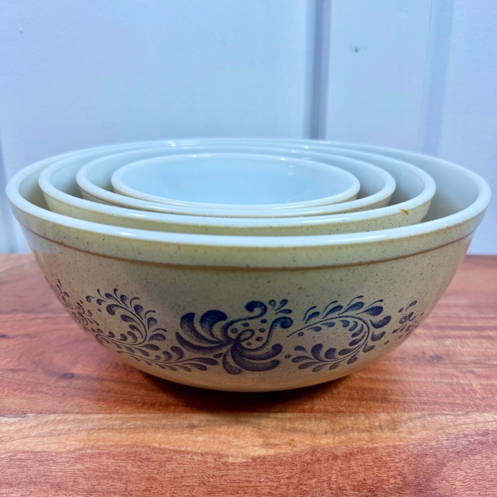 Vintage Pyrex Homestead Nesting Mixing Bowls Set of 4 Tan Speckled Blue Floral